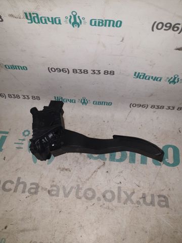 Підаль газу 5Q1723503H VAG