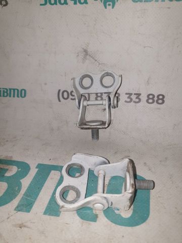 Кріплення кришки багажника 6880152010 TOYOTA