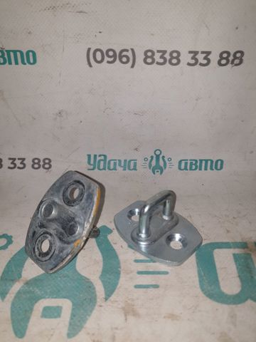 Фіксатор/петля (зацеп) замка дверей задньої 6941033010 TOYOTA