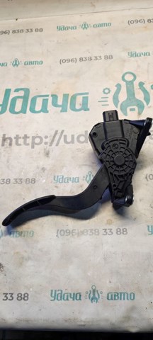 Педаль акселератора 7811047050 TOYOTA