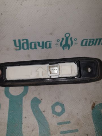 Кнопка приводу замка задніх 3/5 дверей (ляди) 8484028040 TOYOTA