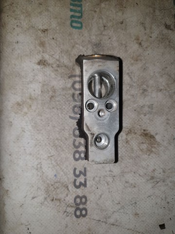 Клапан TRV, кондиціонера 8851547040 TOYOTA