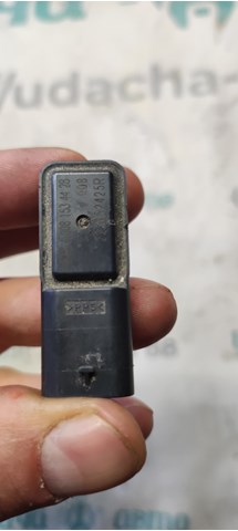 Датчик тиску наддуву турбіни A0081534428 MERCEDES