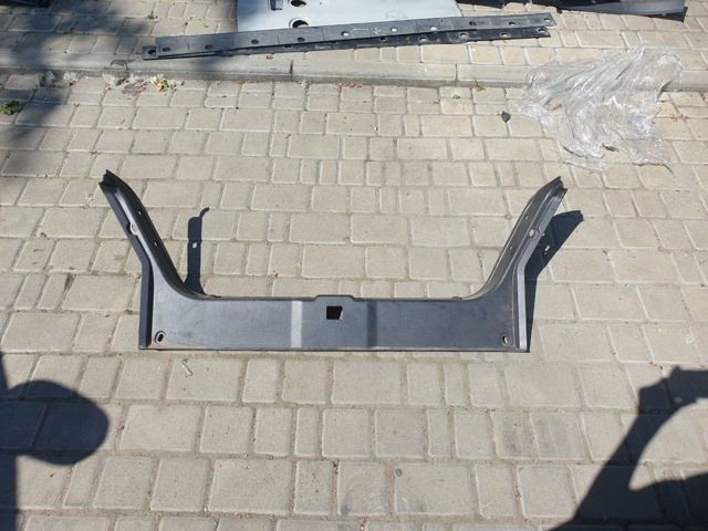 Облицювання задньої панелі багажника A2206900041 MERCEDES