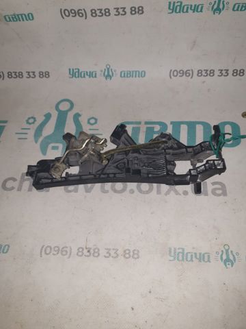 Тримач зовнішньої ручки дверей, задніх правих A2207601834 MERCEDES