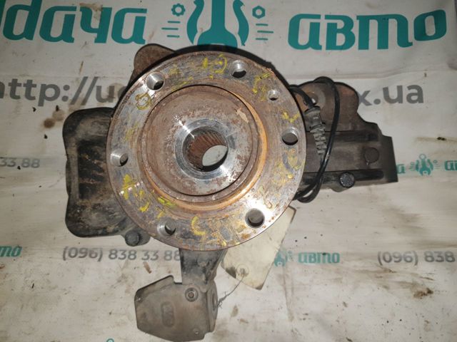 Комплект підшипник маточини передньої A9063304620 MERCEDES