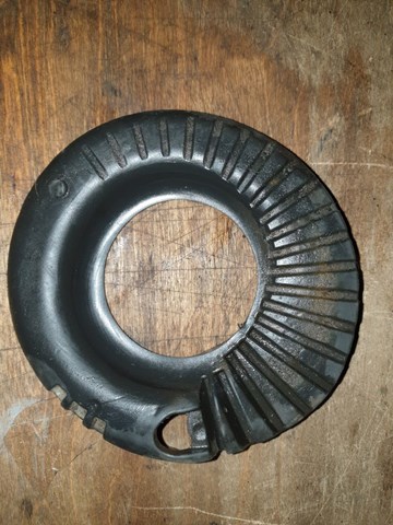 Проставка (гумове кільце) пружини задньої, нижня AV615599CE FORD