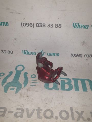 Завіса дверей задніх правих BB5Z7826800A FORD