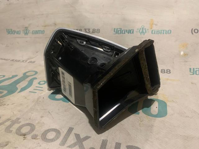 Решітка повітропровода ліва CJ54S018B09 FORD