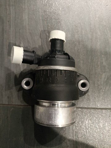 Водяний насос охолодження електричний додатковий 05L965567A VAG