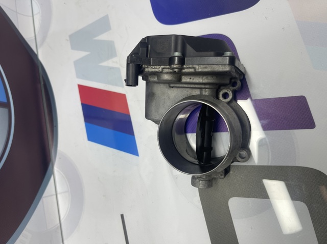 Дросільна заслінка в зборі 13547806231 BMW