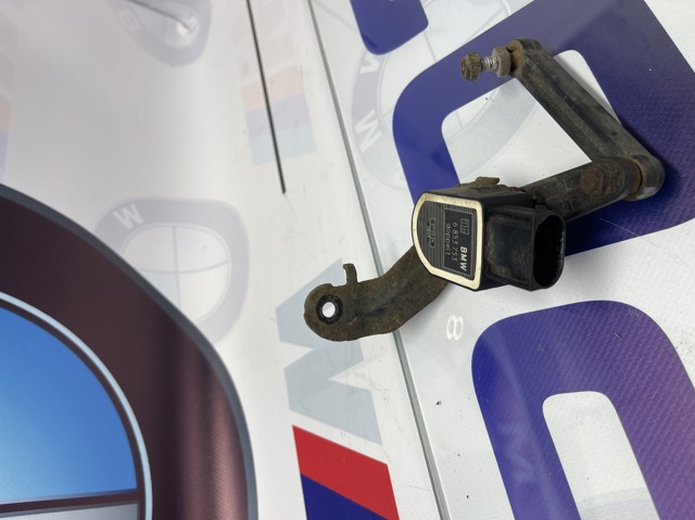 Датчик рівня положення кузова, передній 6785206 BMW