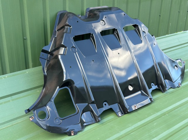 Захист заднього бампера 748A23NL0A NISSAN