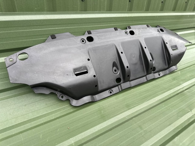 Захист заднього бампера 86690K4000 HYUNDAI