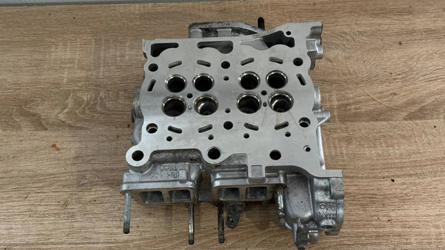 Головка блока циліндрів (ГБЦ), права 11039AC050 SUBARU