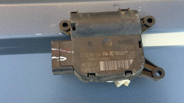 Двигун заслінки печі 1K0907511C VAG