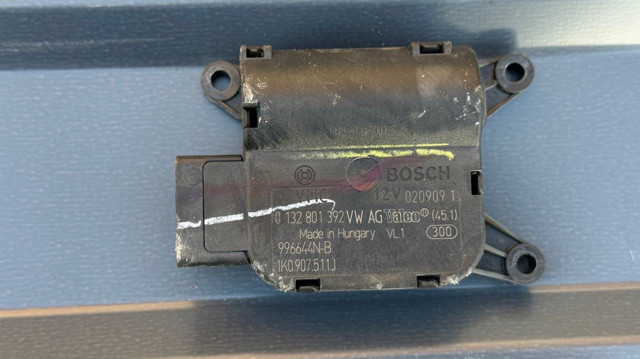 Мотор заслінки печі 1K0907511J VAG