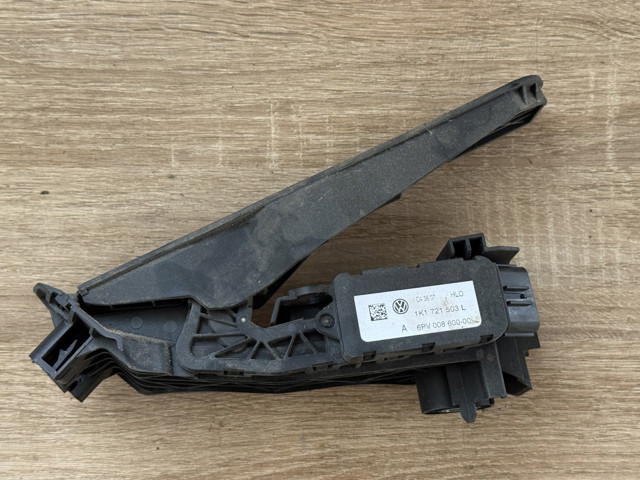 Підаль газу 1K1721503L VAG