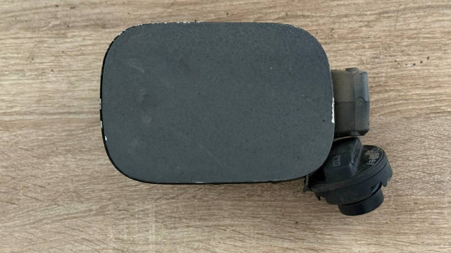 Дверцята бензобака 1K9809857BGRU VAG