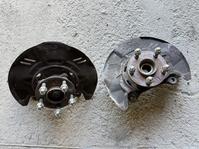 Цапфа поворотного кулака 28313AG020 SUBARU
