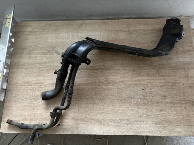 Шланг заливної горловини, паливного бака 310301R100 HYUNDAI