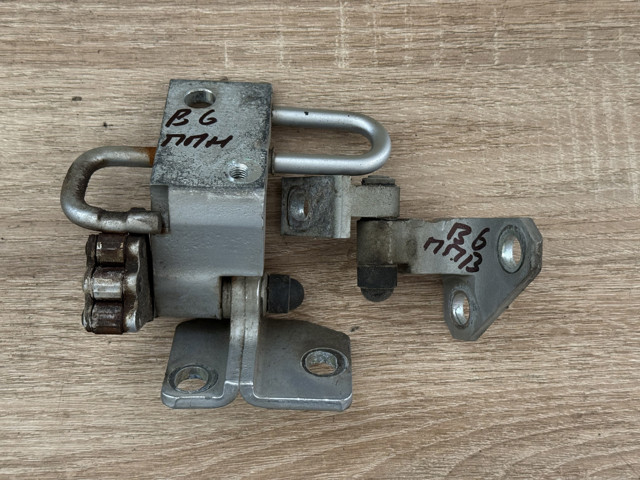 Петля передніх дверей, правих 3C0831412C VAG