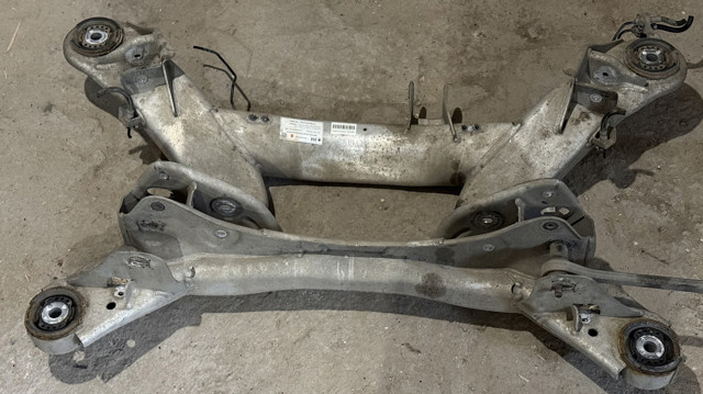 Підвіска задня 3D0505235AE VAG