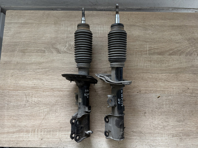 Амортизатор передньої підвіски 546604L100 HYUNDAI