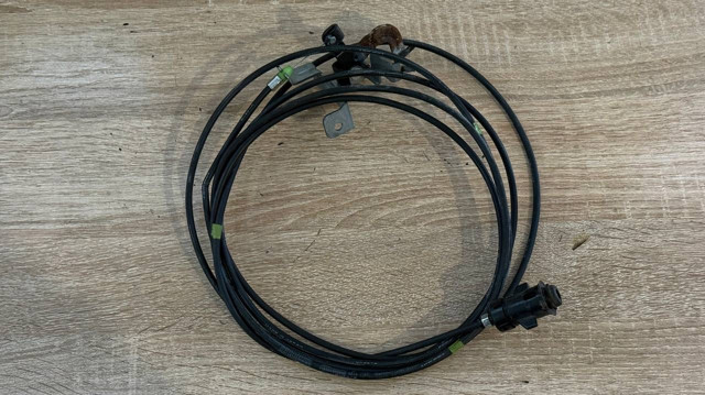 Трос відкривання лючка бензобака 57330SC030 SUBARU