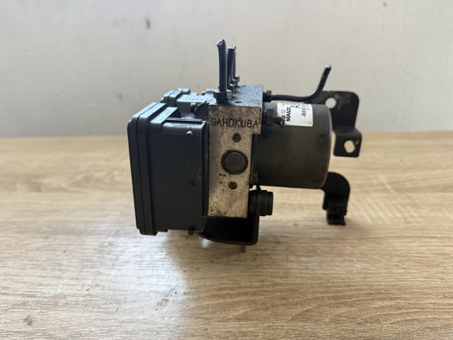 Блок керування АБС (ABS) 589204L100 HYUNDAI