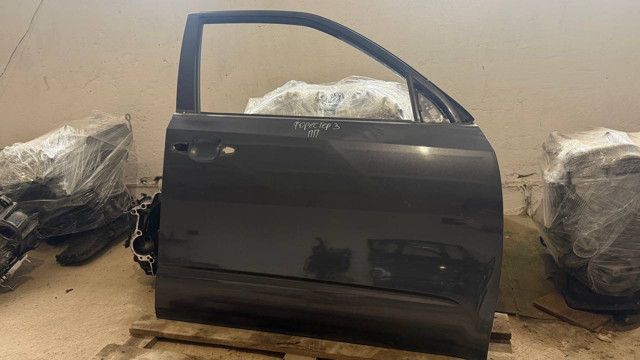 Пасажирські передні двері 60009SC0219P SUBARU