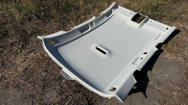 Оббивка даху внутрішня 8K9867501 VAG