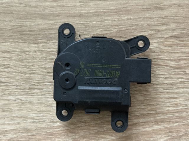 Мотор заслінки печі 971621JAA0 HYUNDAI