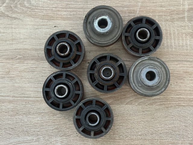 Подушка рами (кріплення кузова) KVF500161 LAND ROVER
