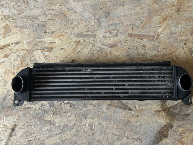 Охолоджувач наддувочного повітря PML500031 LAND ROVER