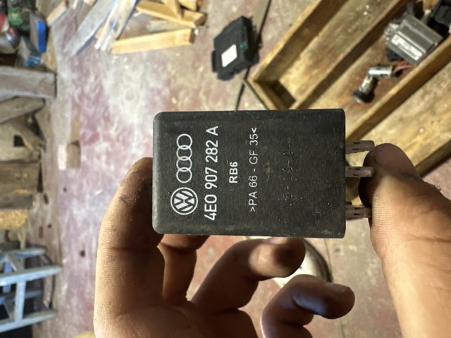 Реле управління Audi Q7