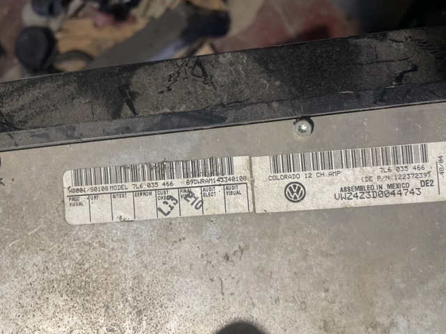 Підсилювач звуку аудіосистеми 7L6035466 VAG