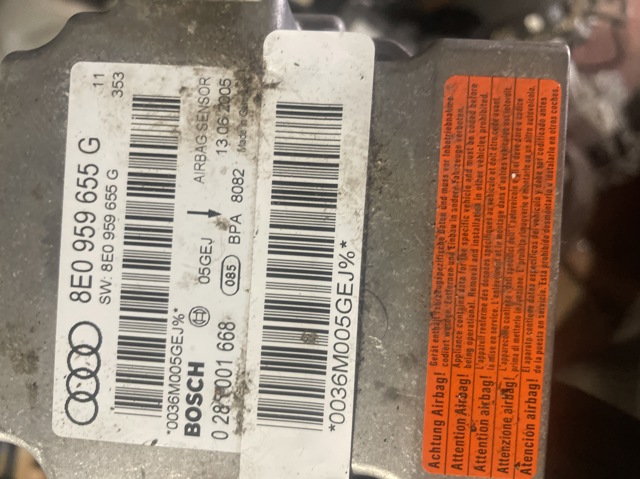 Модуль-процесор керування подушки безпеки 8E0959655G VAG