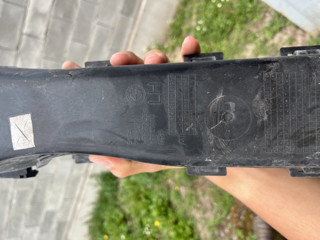 Повітропровід гальмівного диска, лівий 51747378073 BMW