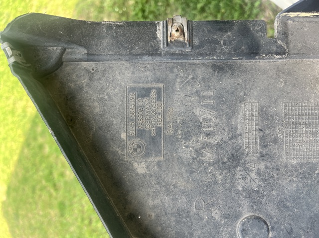 Захист бампера переднього, права 51758045196 BMW