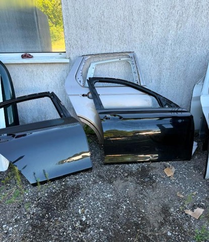 Двері задні, праві BMW 5