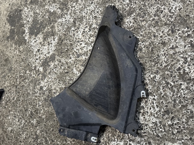 Підкрилок переднього крила, правий передній 51128075814 BMW