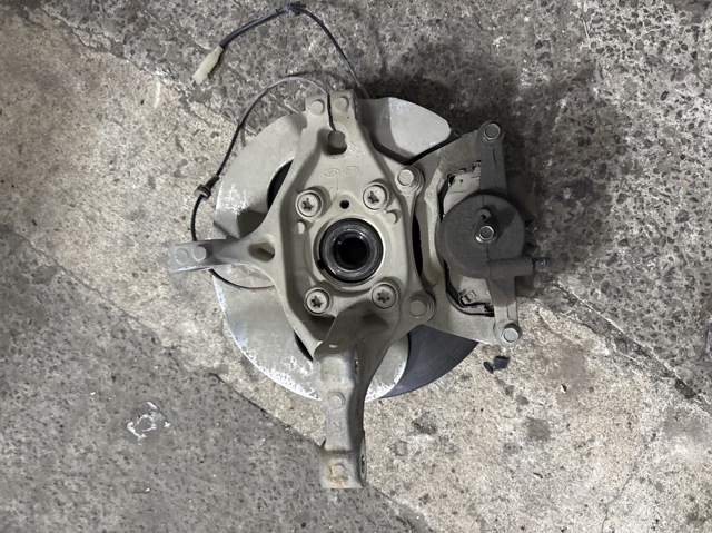 Цапфа поворотного кулака 51711GI100 HYUNDAI