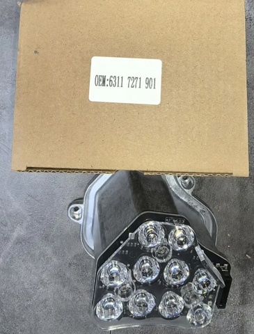 Покажчик повороту лівий 63117271901 MARKET (OEM)
