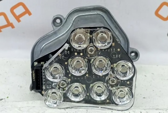 Вказівник повороту правий 63117271902 MARKET (OEM)