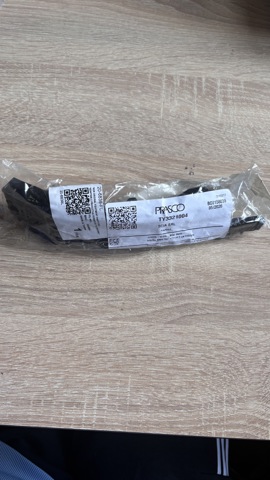 Направляюча переднього бампера, ліва TY3321004 PRASCO