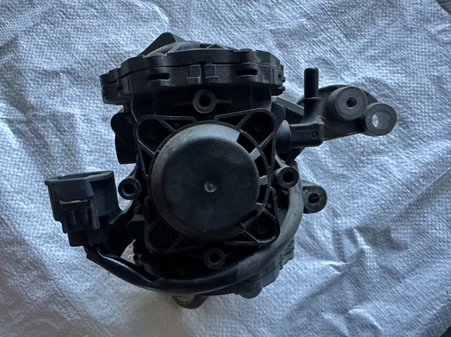 Насос вакуумний DG9Z2A451A FORD