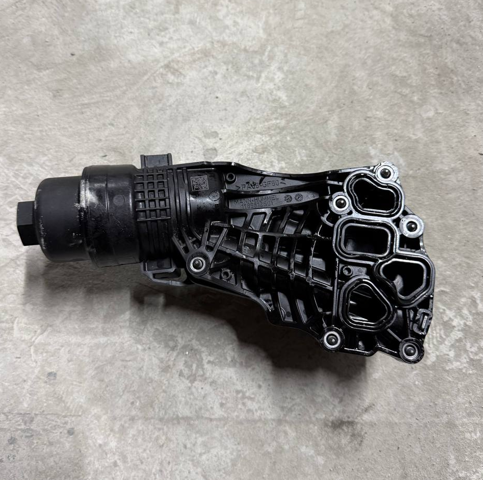 Корпус маслофільтра 11428649177 BMW