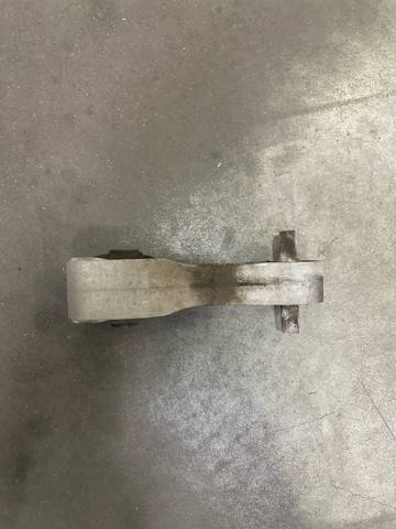 Опора двигуна задня 22116885778 BMW