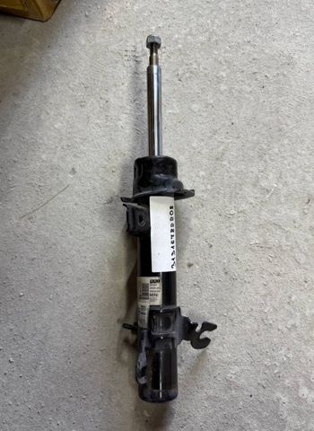 Стійка передня права 31316782208 BMW